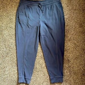 Mandetta sweats​​